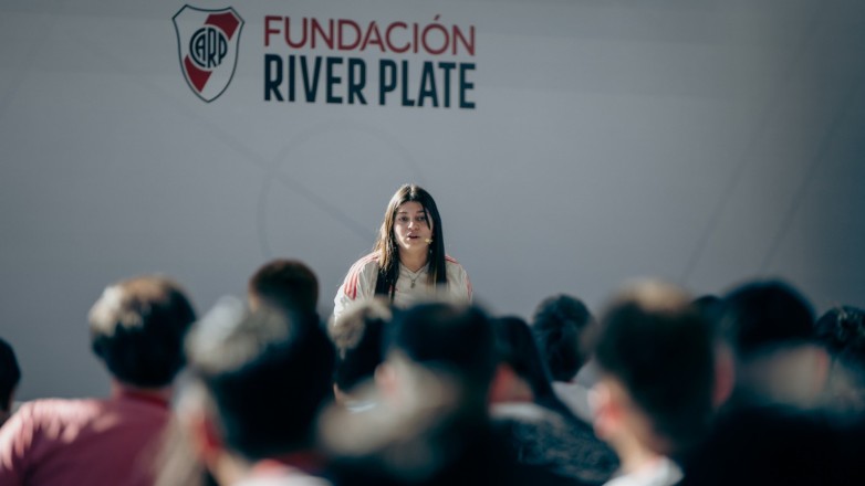Presentacion de la capacitacion de River Plate y el Gobierno de San Juan para clubes locales