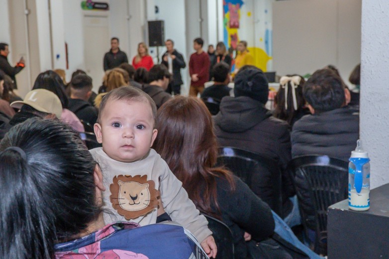 Capacitacion para jovenes sobre manipulacion de alimentos en San Juan