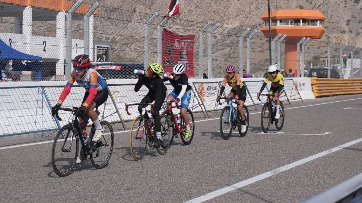 Definicion de la Vuelta a San Juan Juvenil 2026 en el autodromo El Zonda