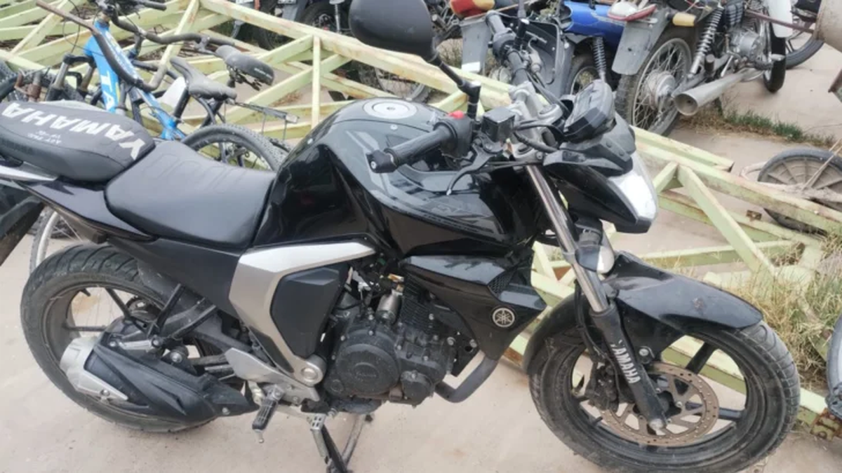 Motocicleta Yamaha FZ secuestrada en Chimbas tras una persecucion policial