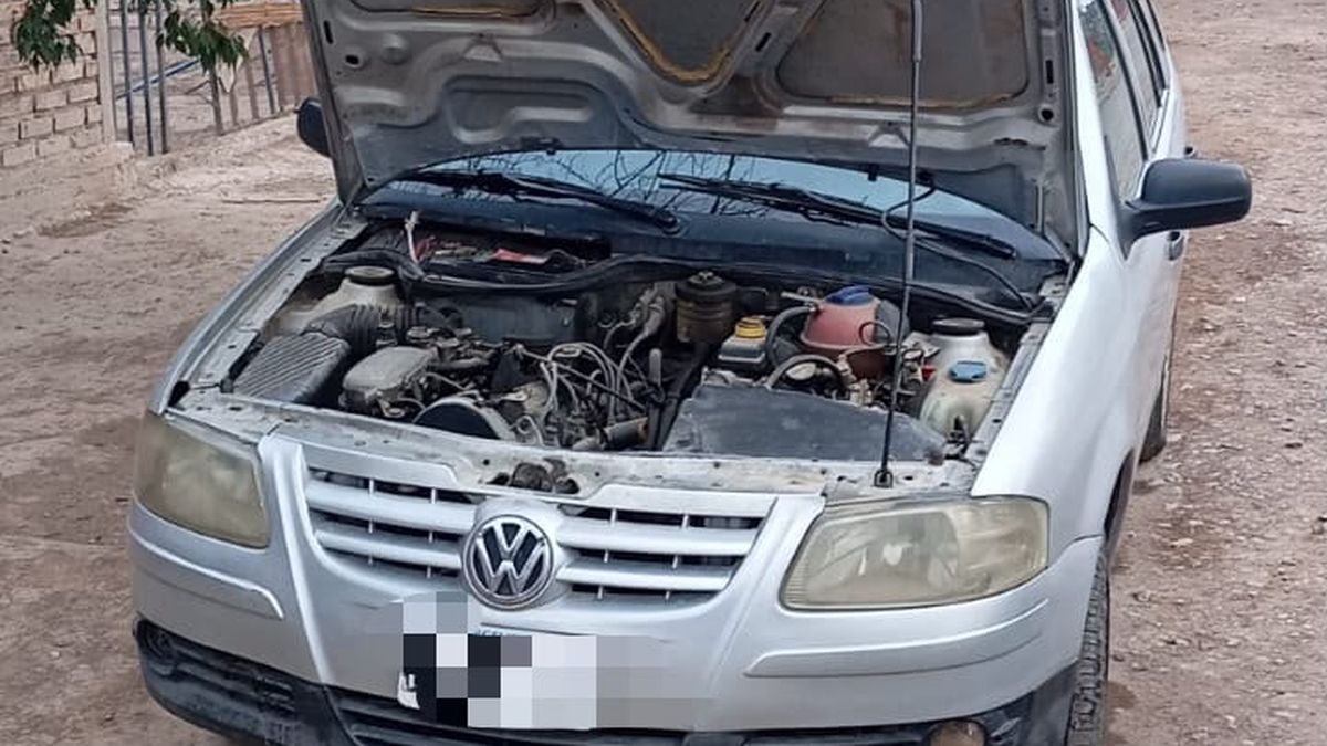 Detención de un joven acusado de intentar robar la batería de un auto en Chimbas