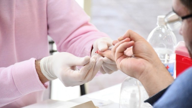 Campana oficial de prevencion de hepatitis con testeos gratuitos y vacunacion en San Juan