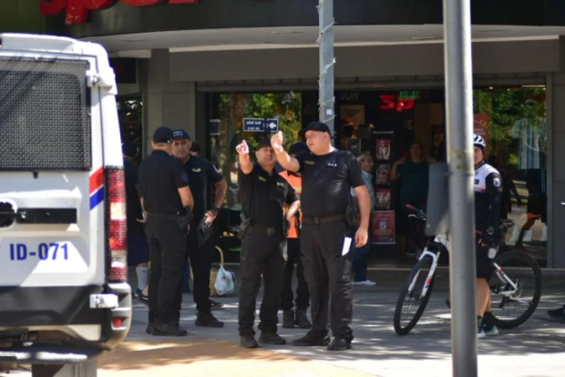 Operativo policial previsto en el centro de San Juan por un eventual festejo de la Seleccion