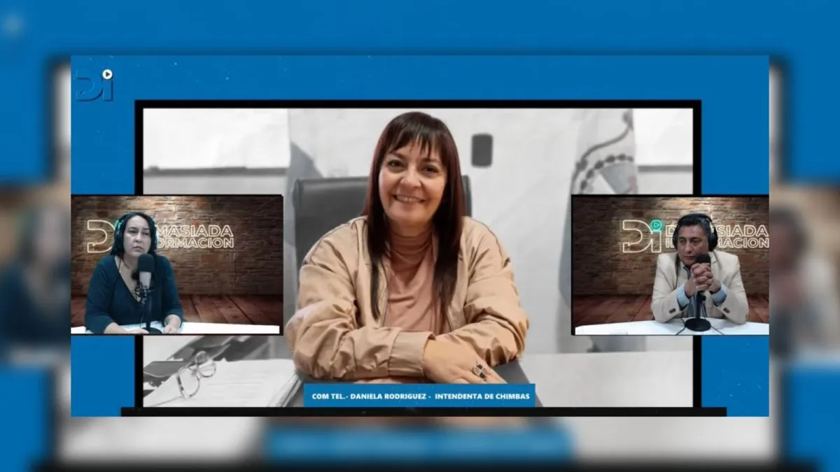Daniela Rodríguez durante una entrevista sobre la tasa inmobiliaria de Chimbas