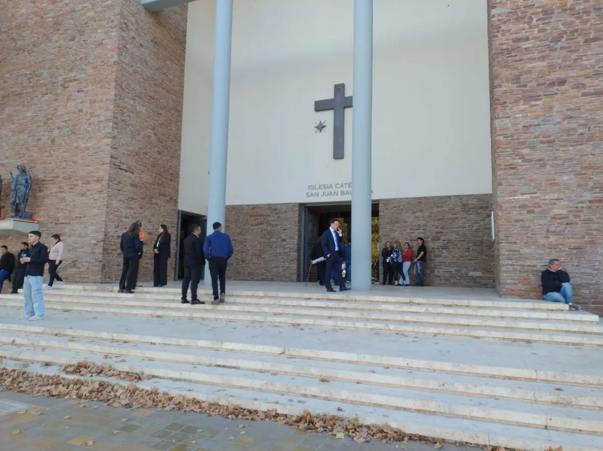 Despedida en la Catedral de San Juan a las victimas de la tragedia aerea de Valle Fertil