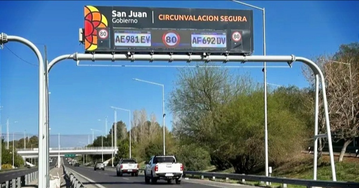 Primer desvio por la repavimentacion de Circunvalacion en San Juan