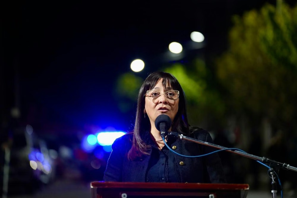 Daniela Rodríguez en la fotografía publicada por Diario de Cuyo sobre el proyecto de transparencia municipal