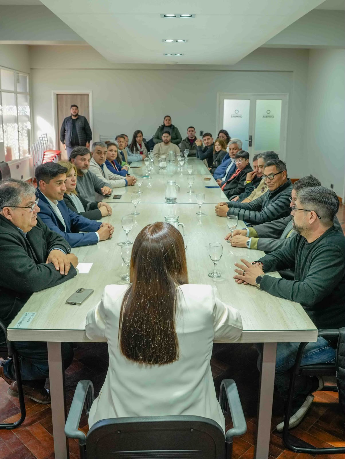 Mesa de trabajo con representantes municipales y de Fundación EDUCARA