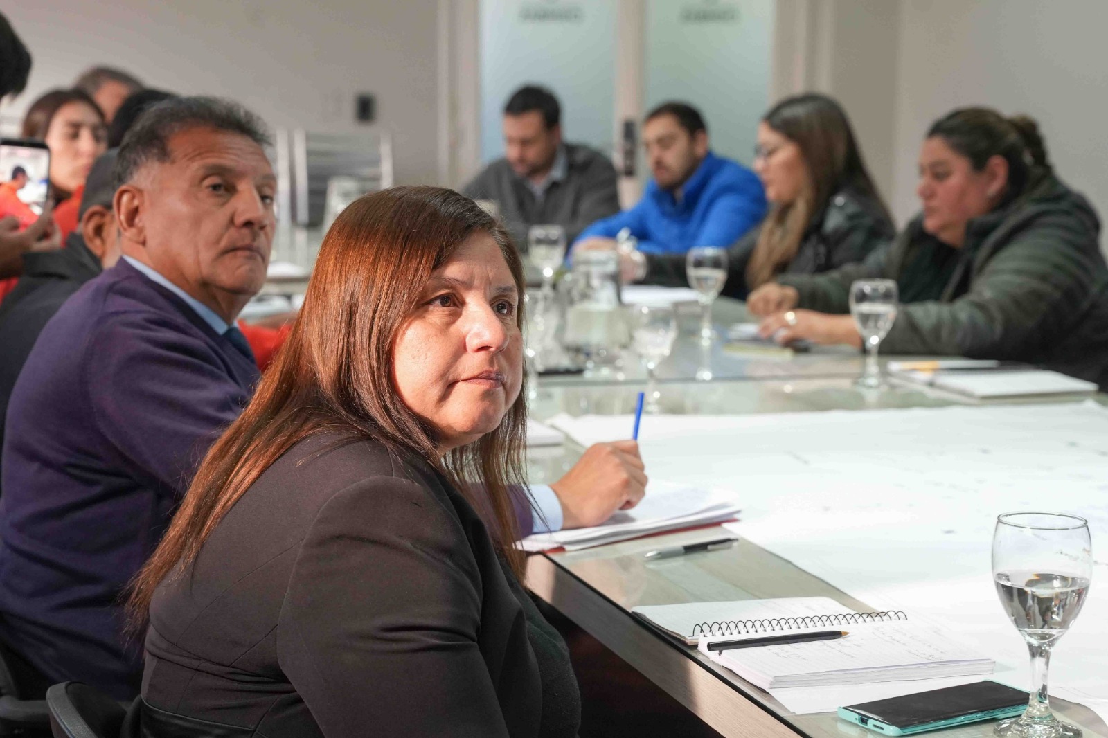 Integrantes del equipo de Chimbas durante la revisión de avances del plan