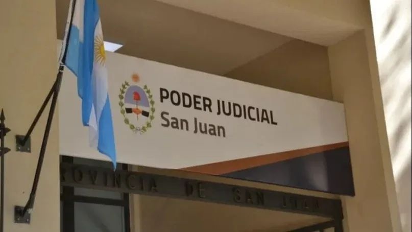 Acceso a una sede del Poder Judicial de San Juan; imagen ilustrativa