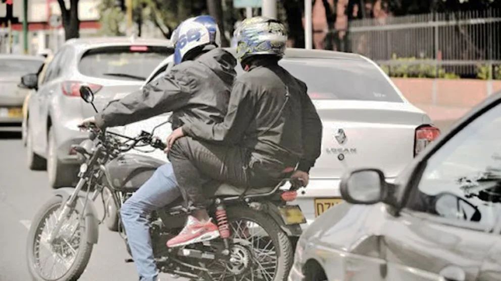 Moto robada tras el asalto a un motociclista en el barrio Santo Domingo de Chimbas