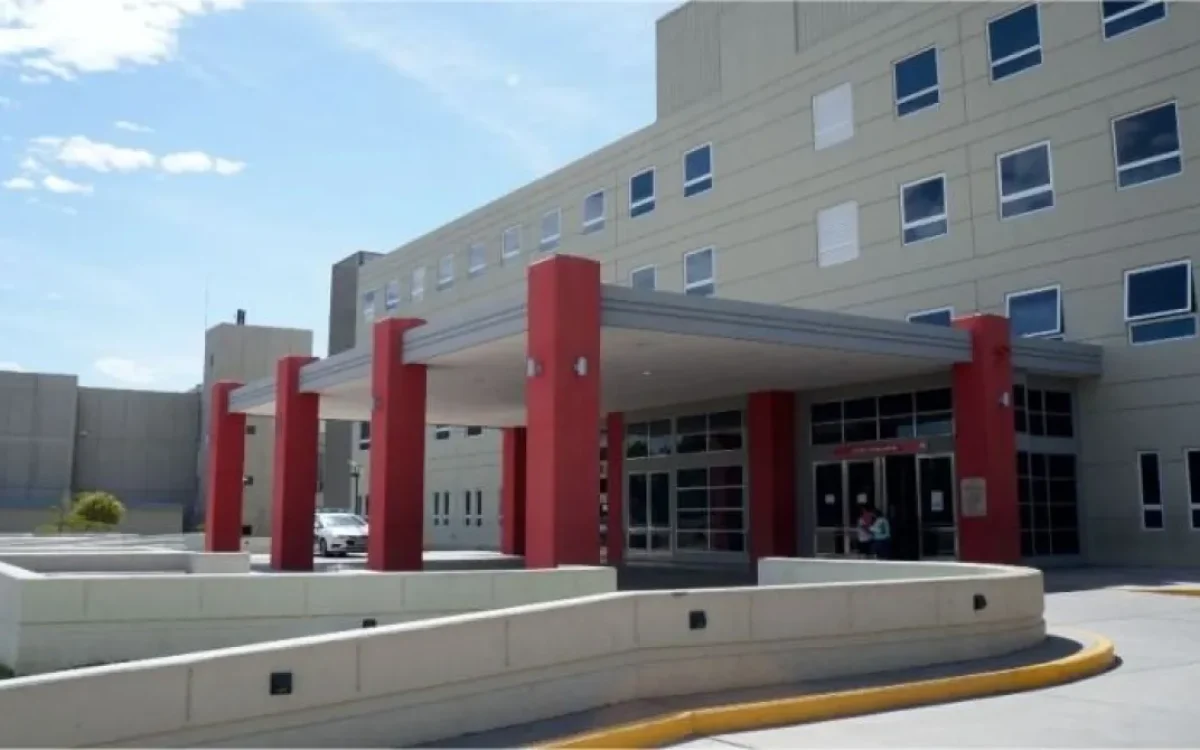Fachada del Hospital Rawson, fotografía de archivo