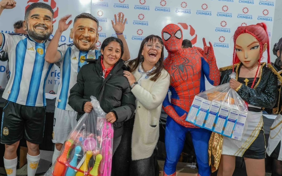 Entrega de kits con chocolate y juguetes a instituciones de Chimbas por el Dia del Nino
