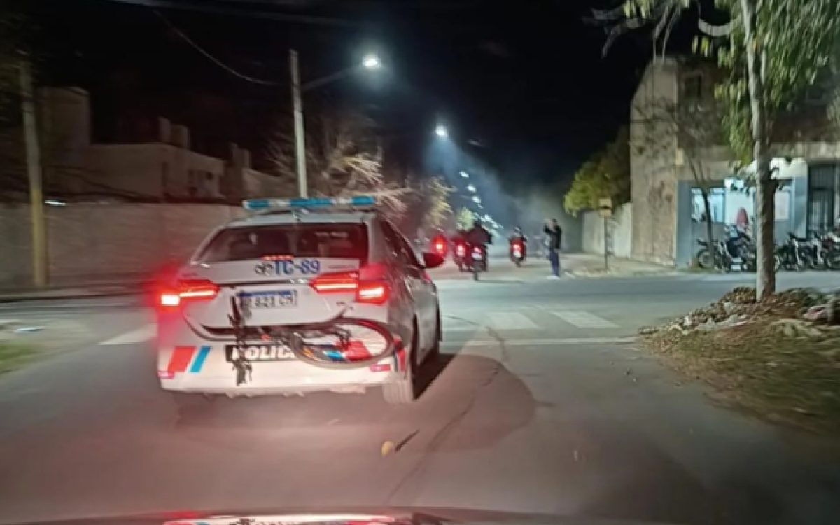 Patrullas policiales en una zona de Concepcion tras hechos violentos recientes