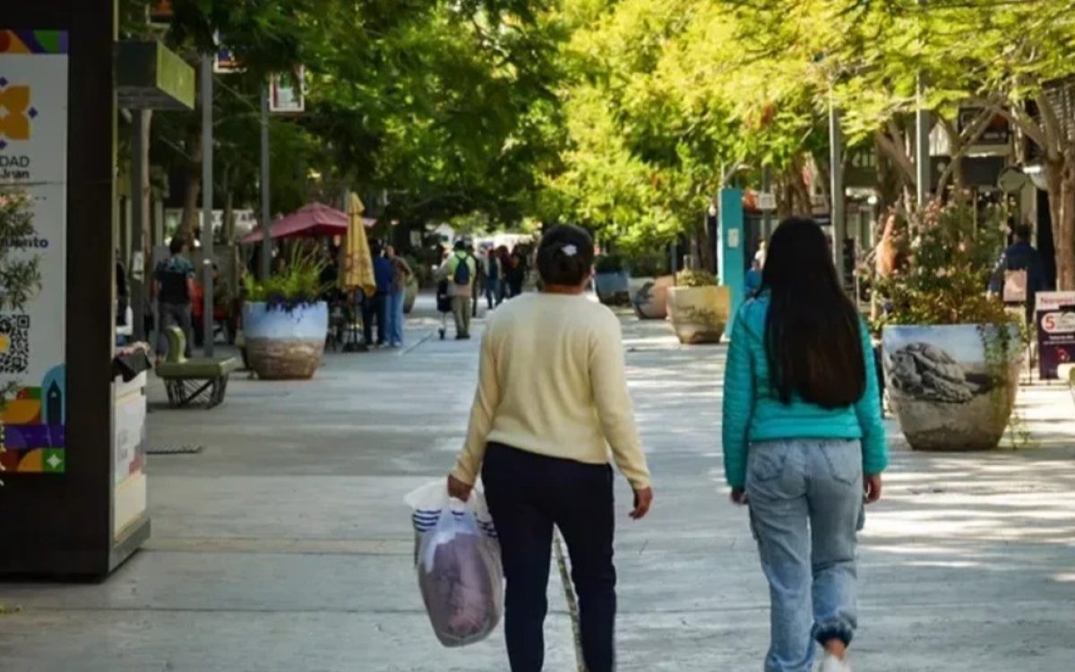 Servicios y movimiento en San Juan durante el feriado nacional