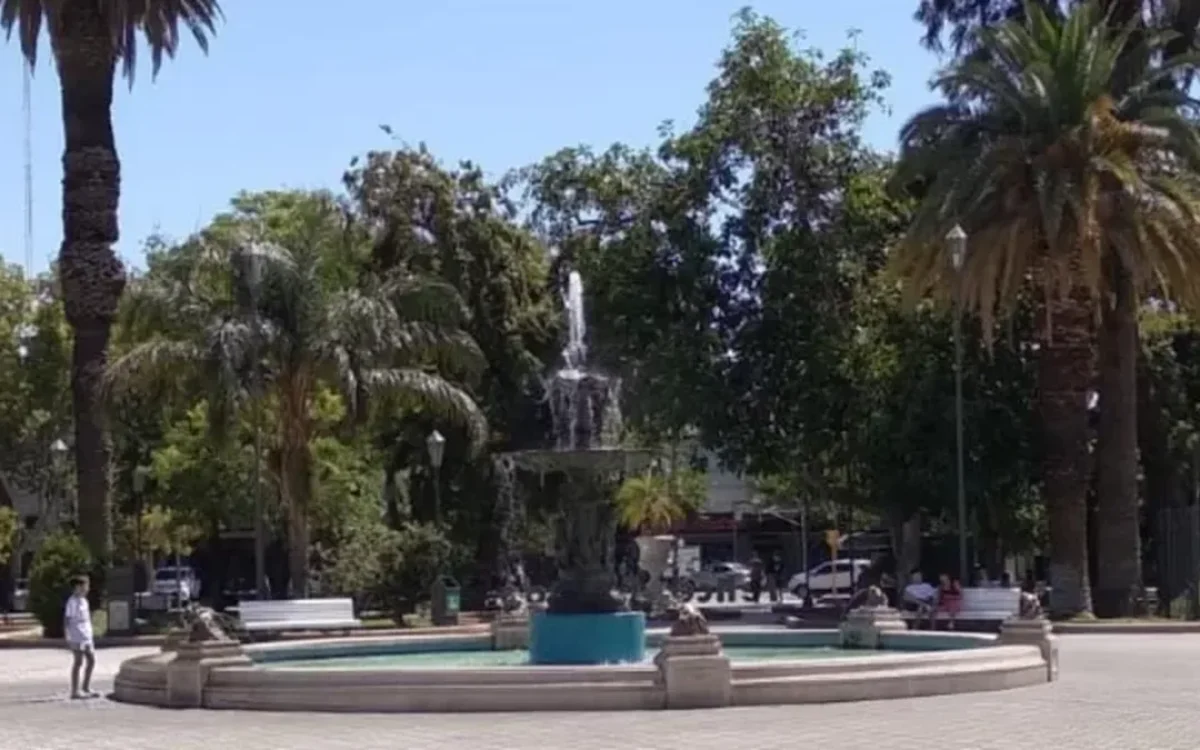 Cielo frio en San Juan en una jornada con alerta por viento Zonda