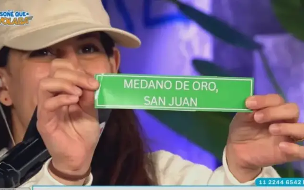 Imagen de la campana que mantiene a Medano de Oro entre las 16 localidades finalistas del Mundialito de Ciudades