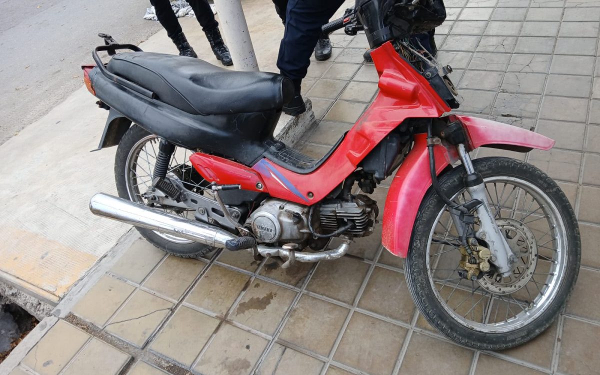 Moto recuperada en Santa Lucia durante un procedimiento policial
