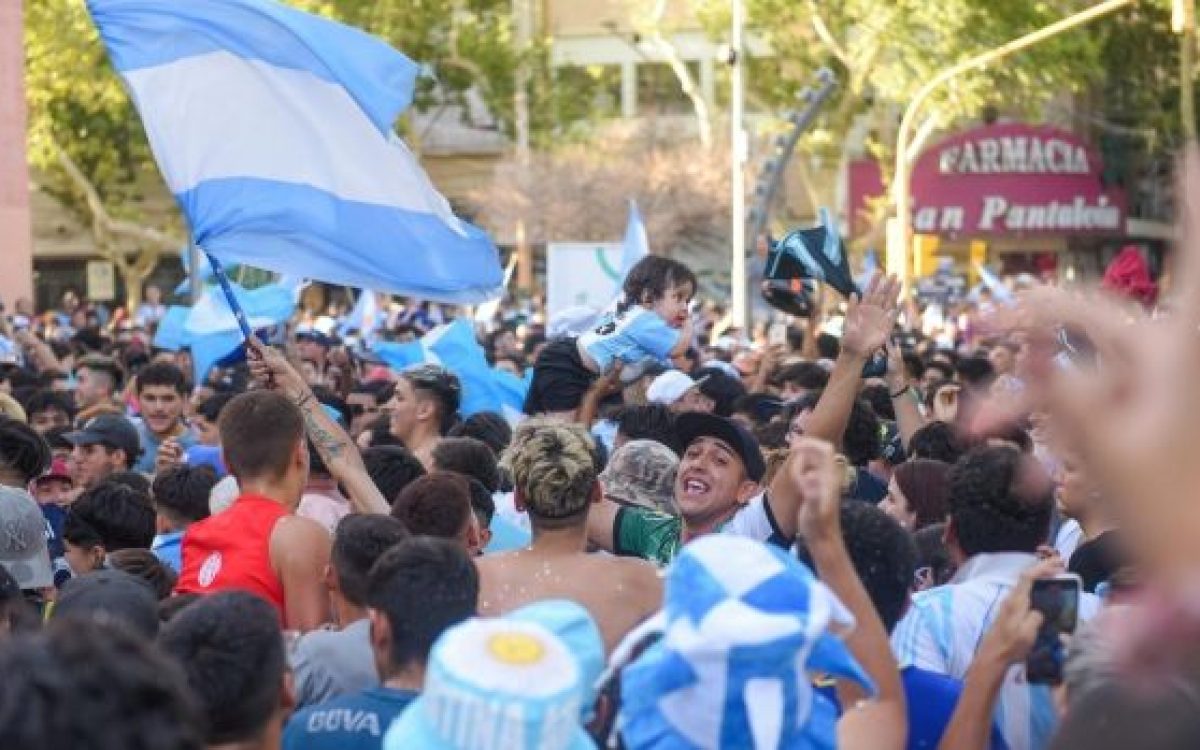 Operativo policial previsto en Plaza 25 de Mayo por posibles festejos mundialistas