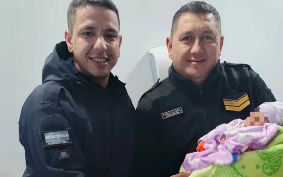 Policias de Chimbas asistieron un parto de urgencia en el barrio San Cayetano