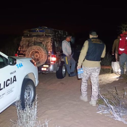 Operativo de rescate a una familia de Chimbas en una zona rural de San Juan
