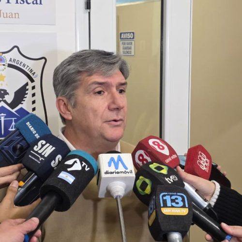 Operativo judicial por el ataque a balazos registrado en el barrio Los Toneles, en Chimbas