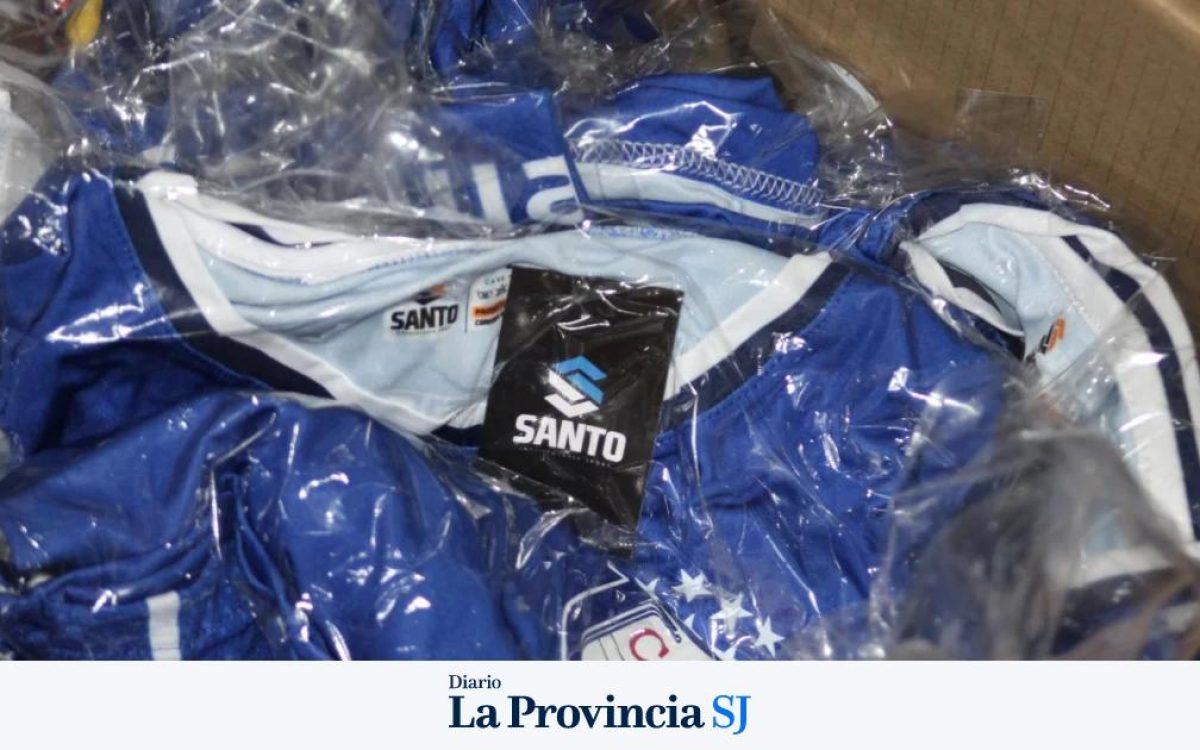 Indumentaria del Club Unión de Villa Krause, en una imagen publicada por Diario La Provincia SJ