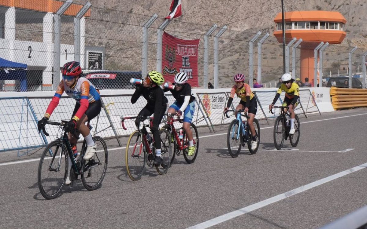 Definicion de la Vuelta a San Juan Juvenil 2026 en el autodromo El Zonda