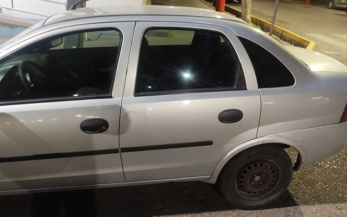 Intentó robar un auto en Chimbas y lo atraparon en un descampado a 150 metros